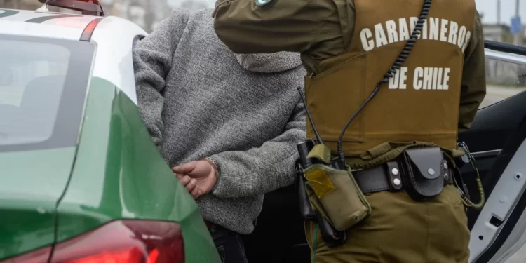 Detienen en Talca a individuo que robó herramientas de una obra en remodelación.