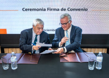 Duoc UC y SOFOFA presentan un nuevo programa de formación técnica y profesional.