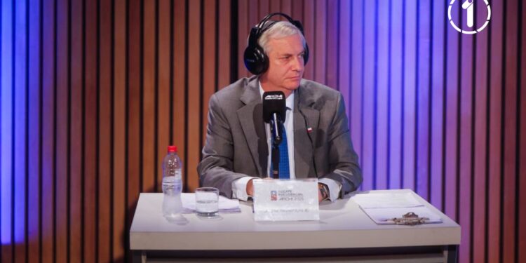 Kast recrudece sus críticas a Maduro en el debate ARCHI: “Ojalá que se vaya… solo le quedan 98 días”