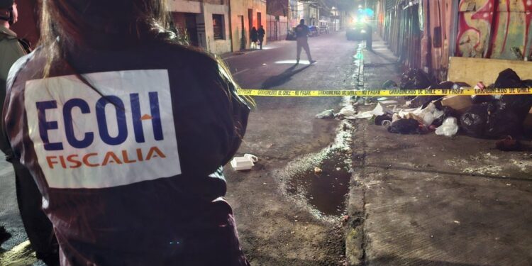 Tiroteo en Recoleta causa la muerte de un hombre y deja a una mujer en estado grave.