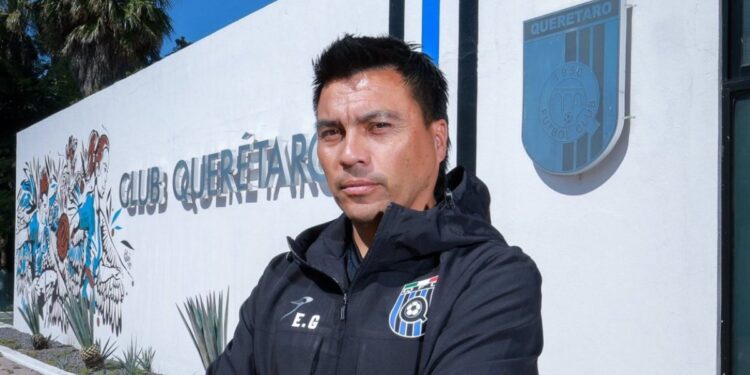 Esteban González confesó que Iván Zamorano influyó en su elección de unirse a Querétaro.