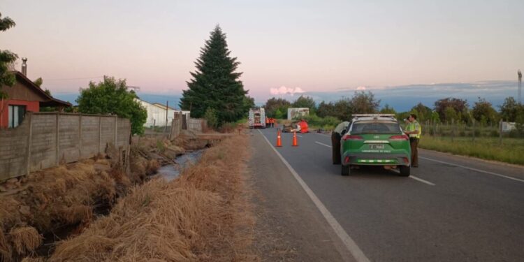 Familia fallece tras un violento accidente contra un muro al regresar de un paseo al río en Ñuble.