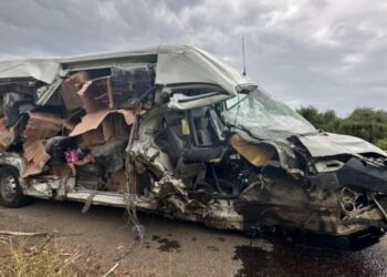 Accidente en la Ruta 5 Sur, próximo a Mulchén, reveló una peligrosa carga de fuegos artificiales.