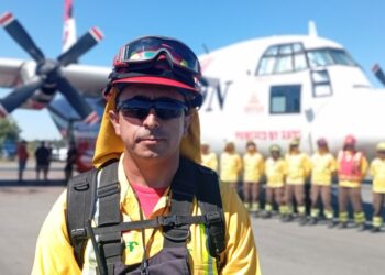 Desde su infancia junto al fuego: la historia de Juan Gonzales, el brigadista que ha dedicado su vida a proteger el Biobío.