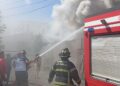 Incendio impactó tres casas en el sector sur de Los Ángeles: Se están investigando las causas.