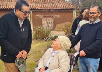 Rere, en Yumbel, rinde homenaje a Labrina del Rosario Chávez por sus casi 100 años: una vida plena rodeada de una gran familia.