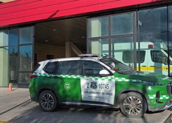 Estudiante de 15 años permanece en estado grave tras ser apuñalado en la espalda en Angol.