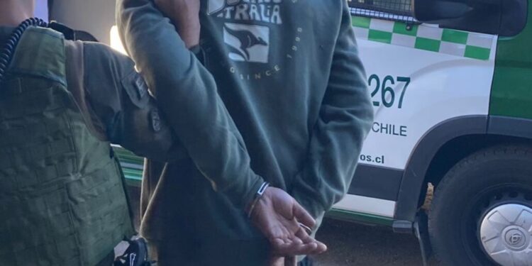 Madre agredida por su hijo en Santa Bárbara: su hermana también sufrió ataques al intentar intervenir.