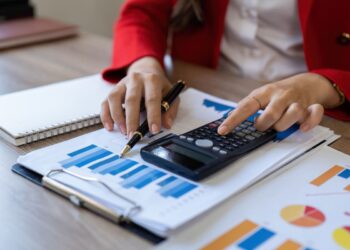 Nueva evaluación médica flexible permite a los mayores de 50 años obtener seguros de desgravamen a la medida.