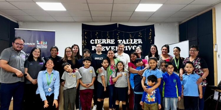 Hualañé: JUNAEB reconoce a los jóvenes que participaron en el Programa Habilidades para la Vida.