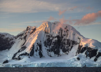Ocho universidades de Chile se unen en una alianza para potenciar la docencia y la investigación en la Antártica.