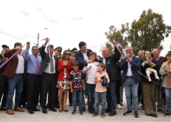 Inauguran mejoras en la pavimentación y nuevas zonas verdes en Zapallar.
