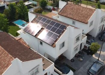 Chile llega a su máximo de generación de energía solar en verano.