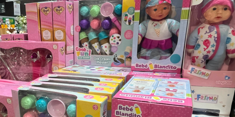 Juguetería llevará a cabo un remate de sus productos: Precios inician en $500.