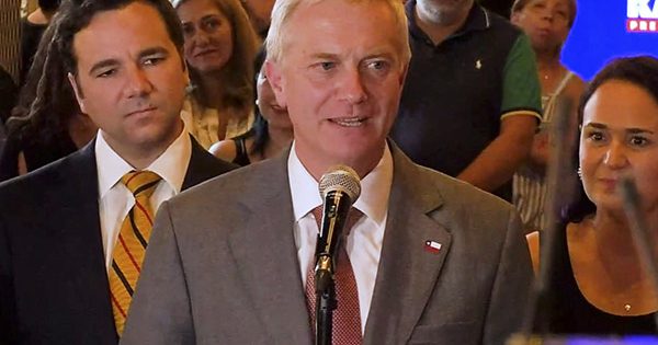 José Antonio Kast sugiere establecer un «Rol Único de Vándalos»