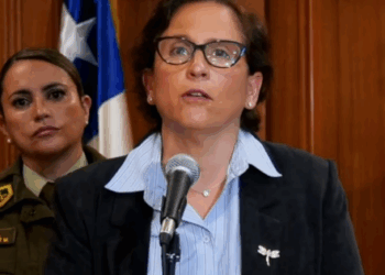 UDI y RN exigen la renuncia de Carolina Leitao tras el informe de millonario déficit en Peñalolén.