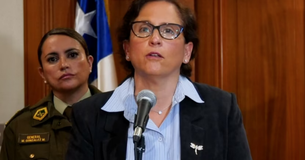 UDI y RN exigen la renuncia de Carolina Leitao tras el informe de millonario déficit en Peñalolén.