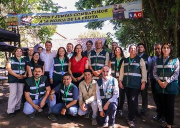 Ministro de Agricultura confirma que la mosca de la fruta será erradicada pronto en Malloa.