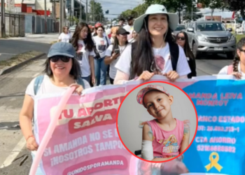 Mujer comenzó una caminata de Chillán a Santiago para recaudar mil millones de pesos para tratar el cáncer de su hija.