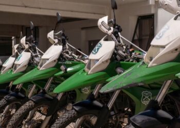 Estudiantes de Mecánica llevaran a cabo un operativo de mantenimiento de motocicletas para Carabineros de la 2ª Comisaría de Valparaíso.