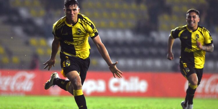 Pieza fundamental de Coquimbo responde al interés de la UC y Colo-Colo: «Es gratificante que clubes importantes se fijen en mí»