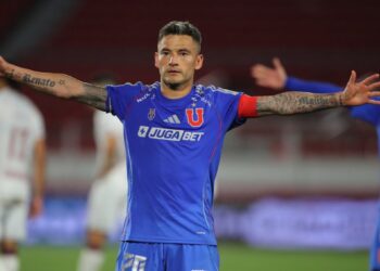 Se han dado a conocer detalles sobre la próxima renovación de Charles Aránguiz en la Universidad de Chile.