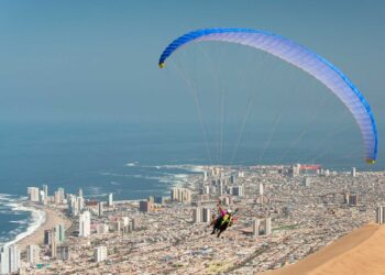 Capitán del Ejército murió tras un accidente durante una práctica de parapentismo en el sector Palo Buque de Iquique.
