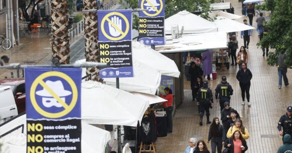 Providencia multará con casi $350 mil por comprar en el comercio informal.