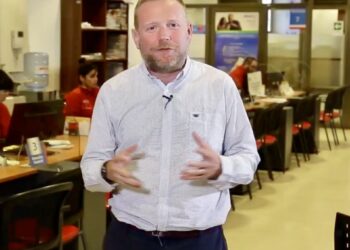 CDE y Fiscalía presionan a Tomás Ochoa: exdirector UDI del Serviu en Valparaíso, investigado por convenio millonario con Procultura.