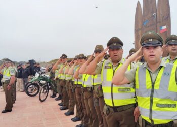 Presentación del plan verano seguro 2025-2026 en Pichilemu.