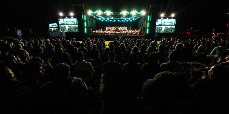 Éxito rotundo en el Maule: el concierto “Un Paseo por la Música” encantó a la audiencia.
