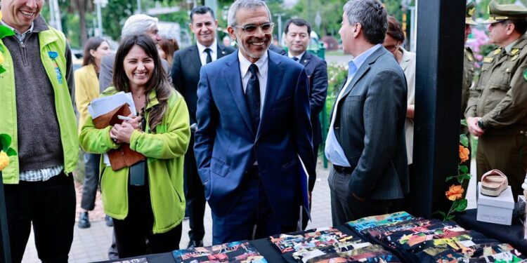 En el Mercado Lo Benito de Renca, el Gobierno presenta el Plan Navidad Segura.