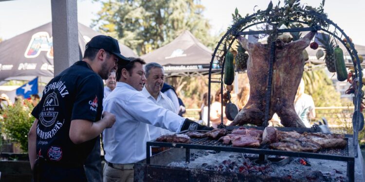 Tradición y turismo en colaboración: Maule promueve la Fiesta Nacional del Chivo y fortalece vínculos con Malargüe.