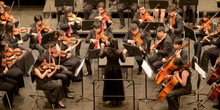 ¡Llamado a jóvenes músicos! FOJI lanza la convocatoria 2026 para la Orquesta Juvenil del Maule.
