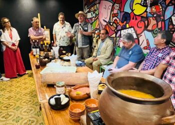 Cien años de tradiciones culinarias y el ramal Talca-Constitución.