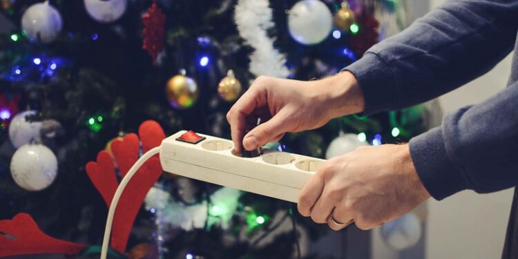 CGE entrega tips de seguridad para prevenir accidentes en las fiestas de fin de año.