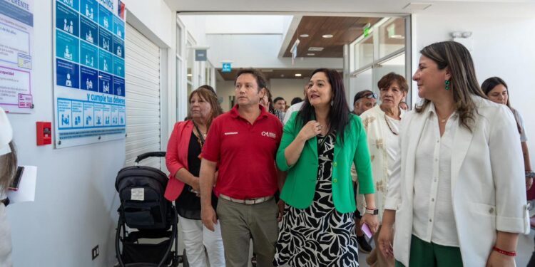 Rauco presenta un nuevo CESFAM que beneficiará a más de 10,000 usuarios de la comuna.