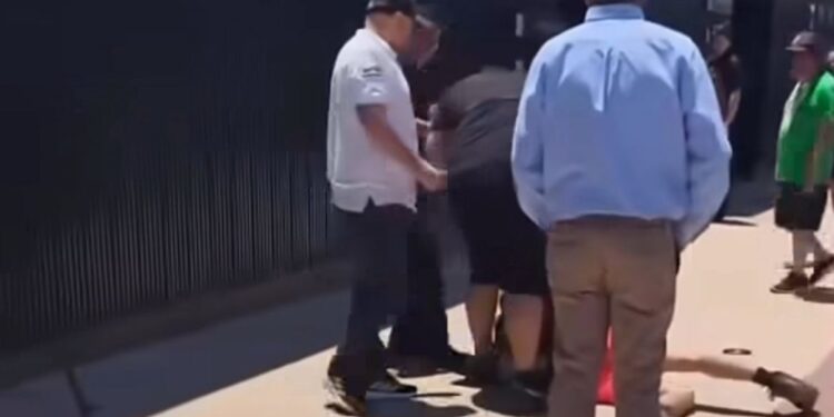 Riña violenta en el sector La Boca de Concón provoca preocupación entre los comerciantes.