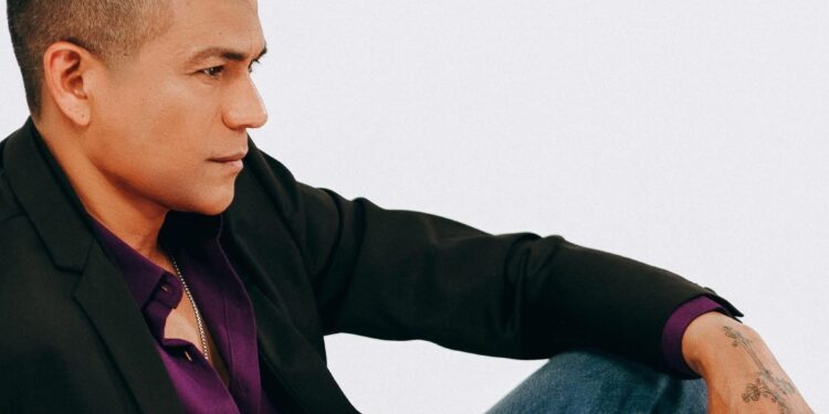 Américo relanza “A Morir”, el disco más emblemático de la cumbia chilena, ahora en vinilo por primera vez.