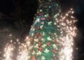 La Navidad comenzó con el encendido de luces y un concierto en la Plaza de los Héroes.