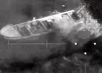 Otras ocho personas fallecen en ataques de EE.UU. contra tres barcos en el Pacífico.