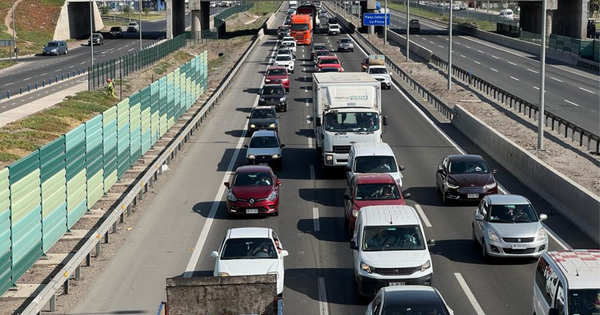 Más de 500 mil autos saldrán de la RM en Navidad.