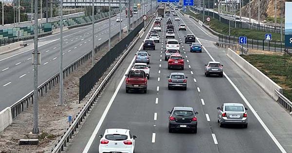Año Nuevo en Valparaíso: se esperan casi 300 mil autos en la región por la celebración.