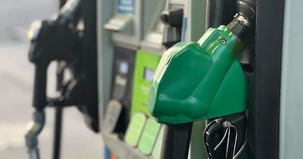 Bajan a fondo los precios de los combustibles para este jueves.