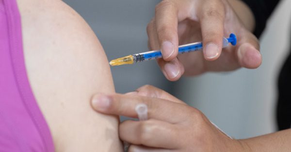 Minsal pone en marcha plan preventivo por el avance del virus H3N2.