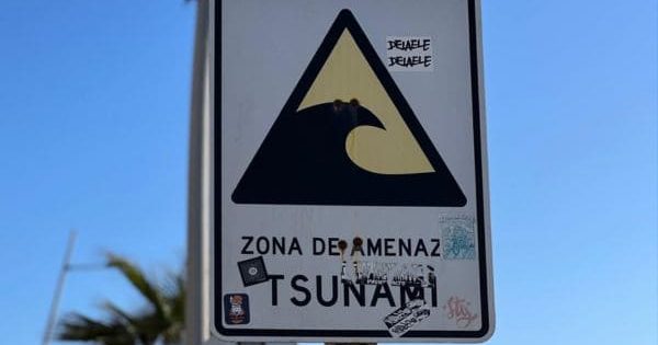 El SHOA descarta tsunami para Chile tras el terremoto de 7.6 en Japón.