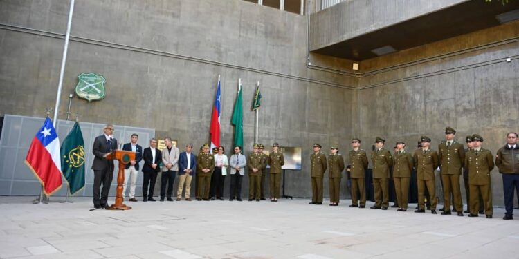 Inauguran la 60ª Comisaría de Carabineros en el Metro Estadio Nacional para fortalecer la seguridad en el transporte público.