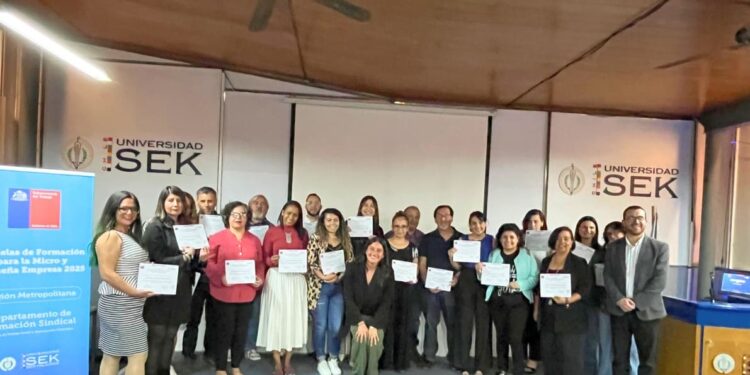 Emprendedores de Santiago cierran la Escuela de Formación para Micropymes.