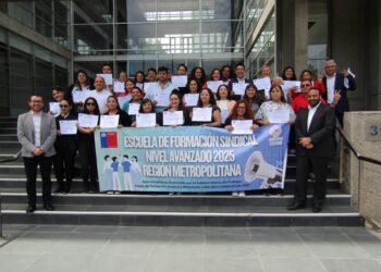 Escuela de Formación Sindical de Nivel Avanzado de la Región Metropolitana concluye su ciclo de capacitación.