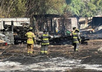 Incendio feroz afecta al sector Santa Rosa de Batuco en Lampa.